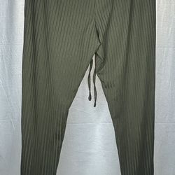 Dark green ribbed pleated pants