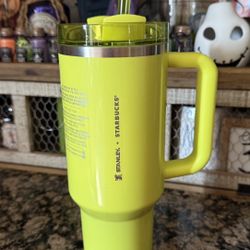 Brand New Starbucks Stanley 