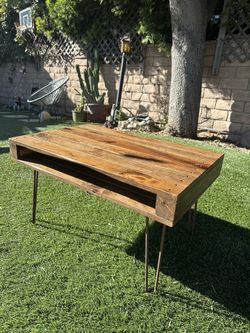 Coffee Table For Sale $10
