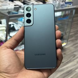 Samsung Galaxy S22 5G 128GB unlocked