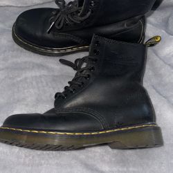 Dr Martens Size 7
