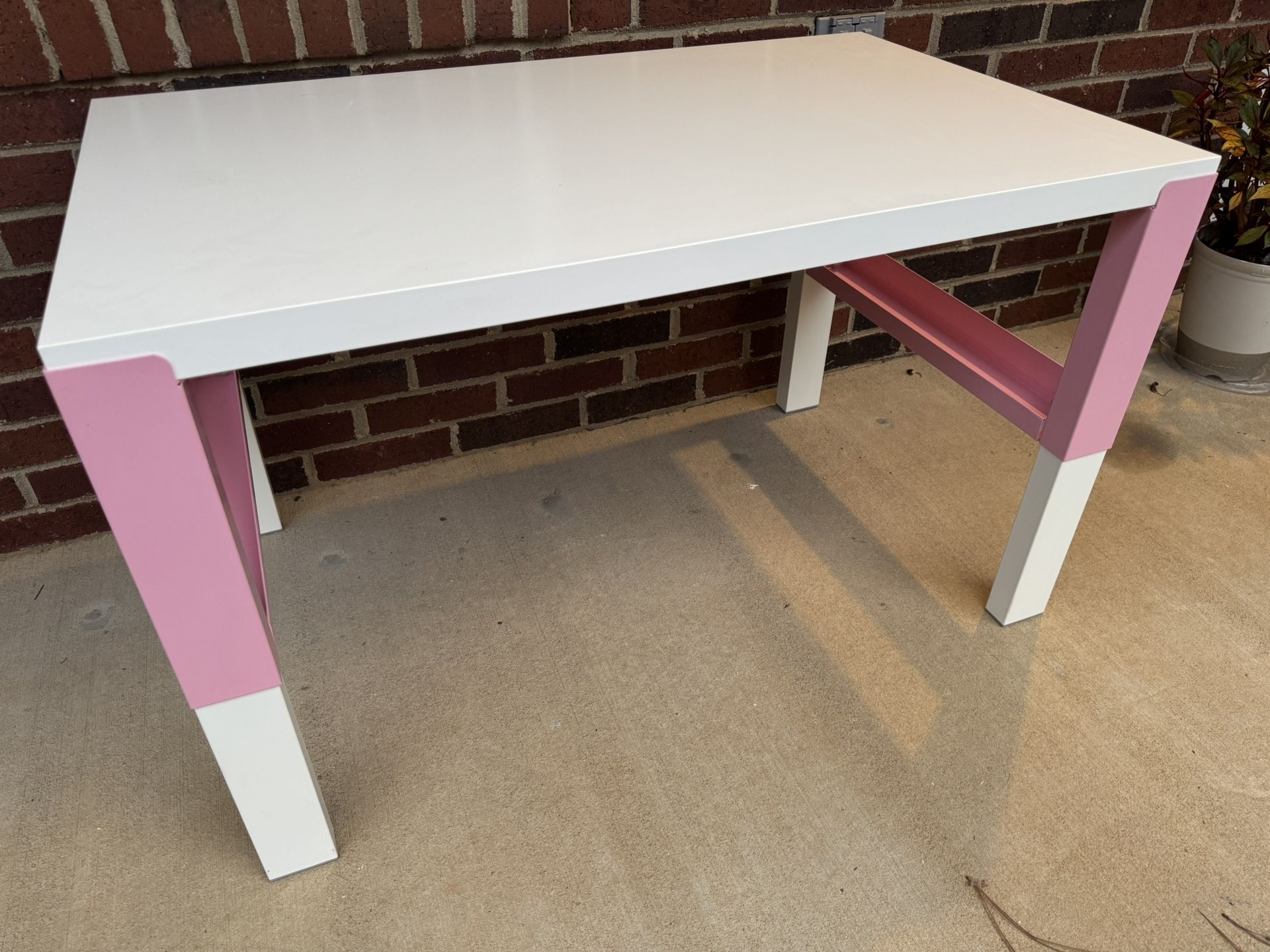 IKEA PÅHL Kid’s Desk