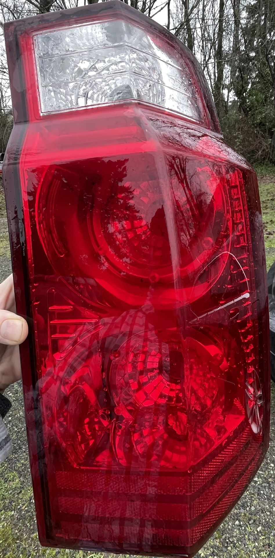 Jeep Commander, Factory Passenger Tail Light In Brand New Condition!