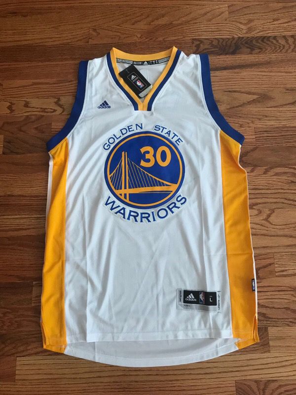 NBA Golden State Curry #30 Size Large (NEW)