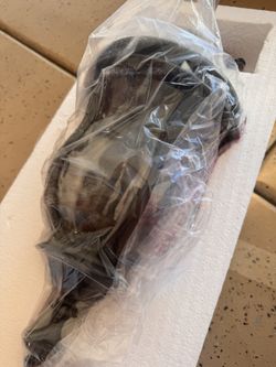 New In Box Never Installed. Black Hanging Light.