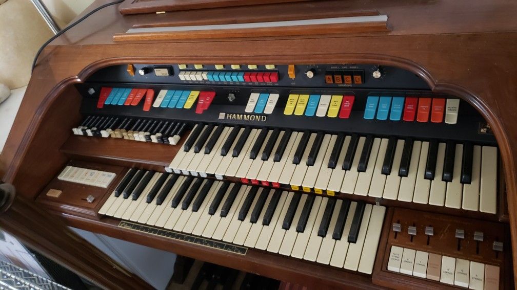 FREE - 1980 HAMMOND AURORA CLASSIC ORGAN for Sale in Big Bear Lake, CA ...