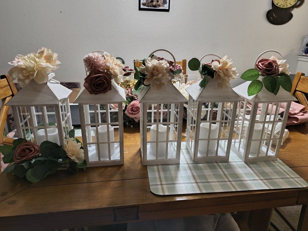 5 White Lanterns