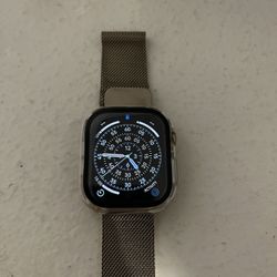 Apple Watch 11 - 46mm - Gold/Titanium 