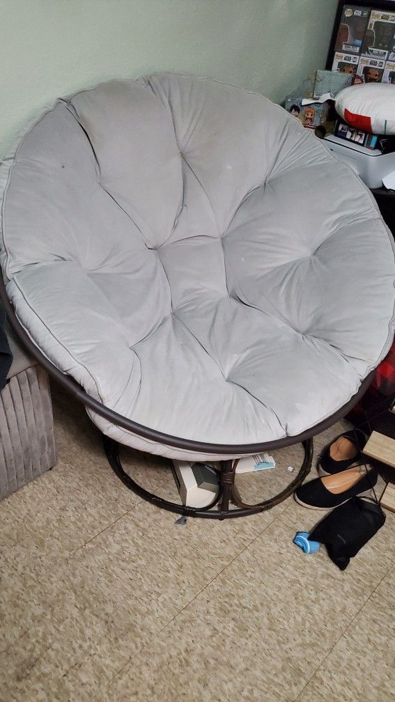 Papasan Chair