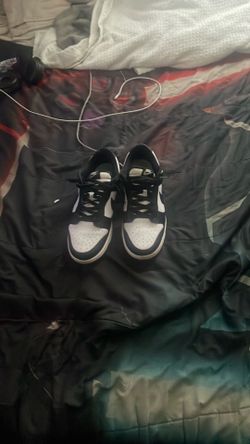 Used Nike panda dunks