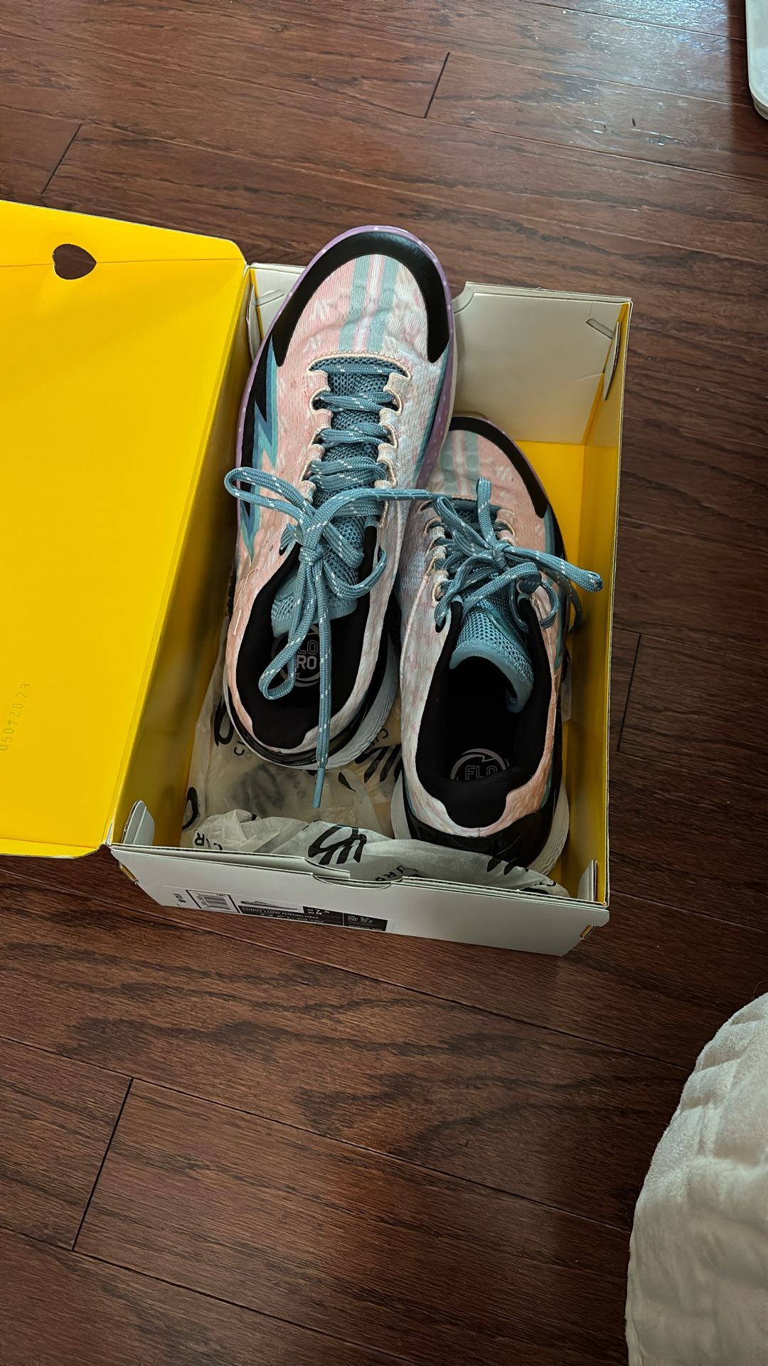 Curry 1 Low Flotro NM2