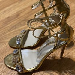Ladies Gold Size 9 Heels By Laura Kasti