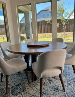 Round Wood Dining Table with 4 Upholstered Chairs