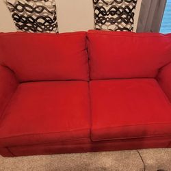 Loveseat 