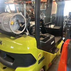  Rand New Clark 5000 Pound Forklift 