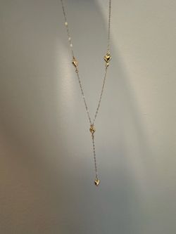10k gold chain.  / Cadena de oro de 10k.