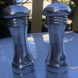 Beautiful Pewter Salt & Pepper Shakers/Grinder