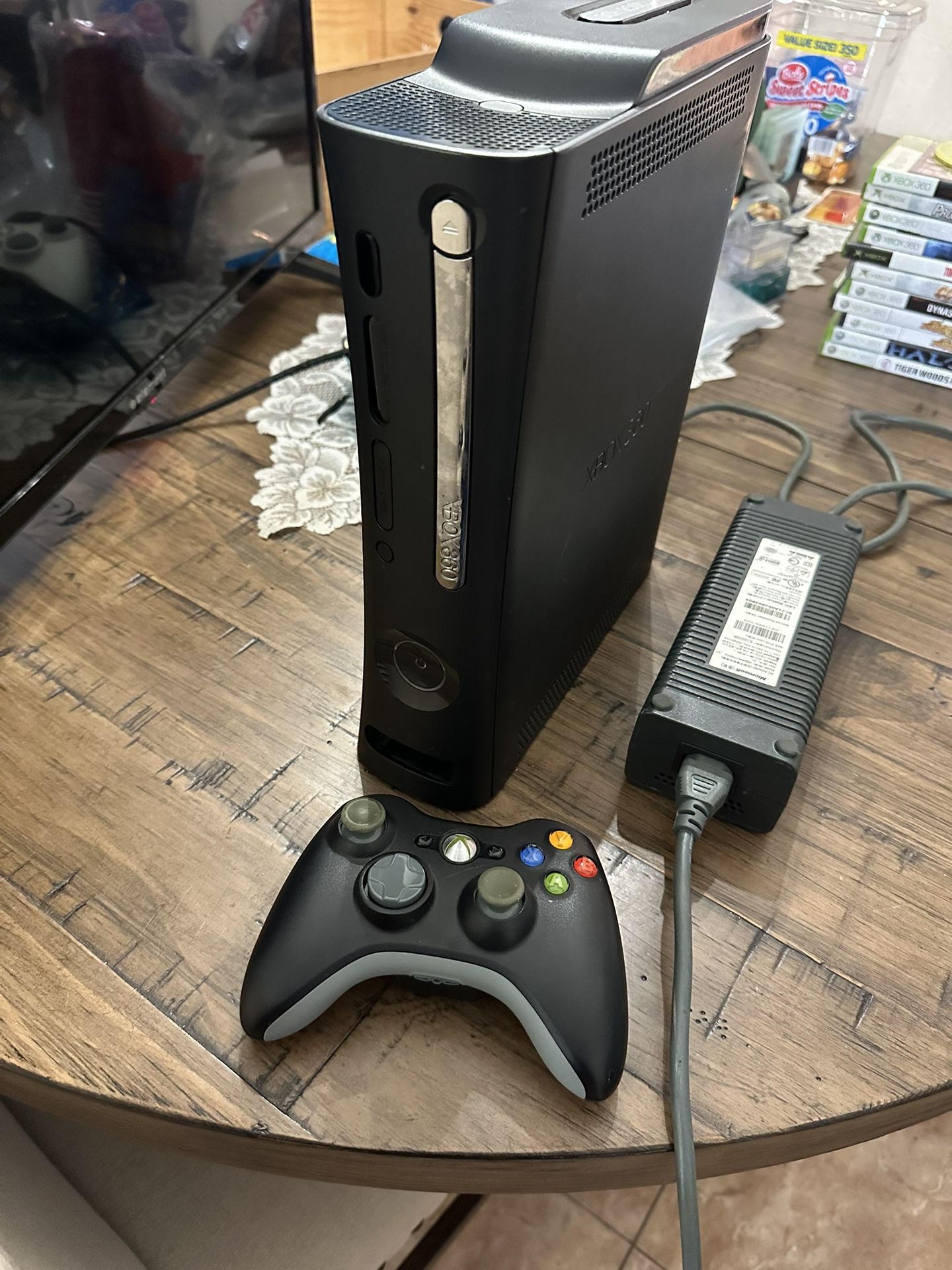 Xbox 360 With Remote And All Cords