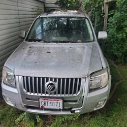 2008 Mercury Mariner 150k Miles. FOR PARTS