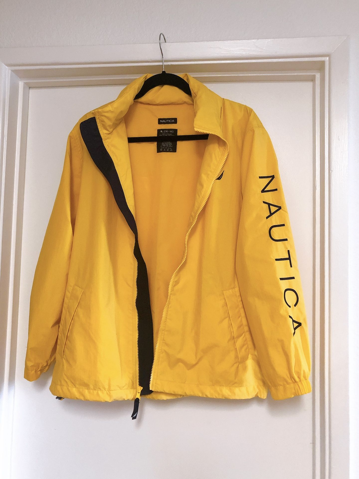 [Like New]Packable Nautica Windbreaker Jacket With Hoodie