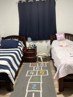 2 Twin bedroom frames
