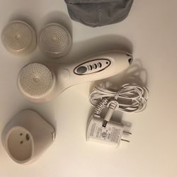 Facial cleansing tools