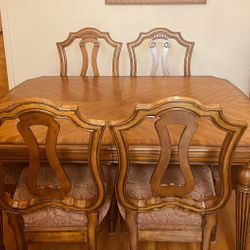 Dinning room set w/ China cabinet