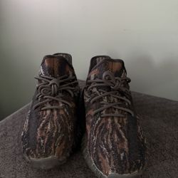 2021 Yeezy Boost 350 V2 “ MX Rock “
