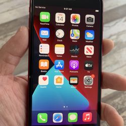 iPhone 8 Plus UNLOCKED w/tempered Glass And Charger