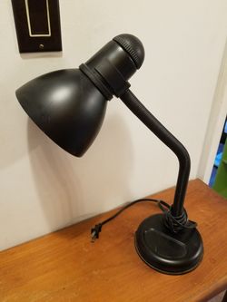 Desk lamp