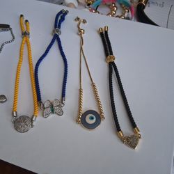 Bracelets Charms. 5 New