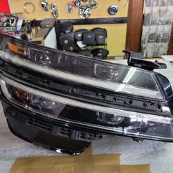 2021 - 24 - GENESIS G80 - RIGHT - HEADLIGHT