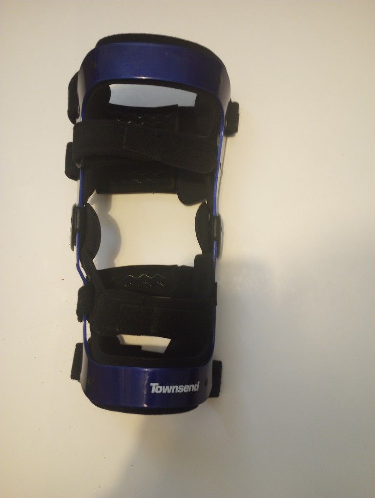 Knee Support Sleeve (Townsend)