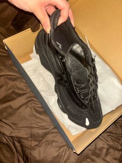 ALL BLACK 1000 NEW BALANCE