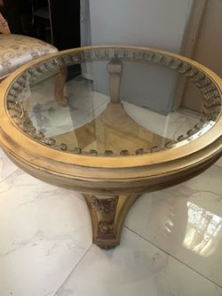 Coffee table set of 2