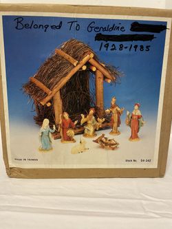 Christmas Vintage Nativity Set