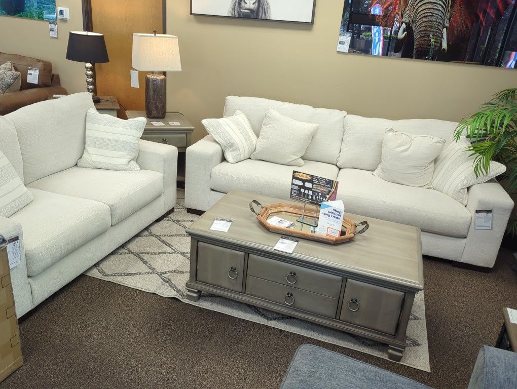 SOFA AND LOVESEAT SET
