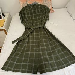 Calvin Klein Dress 👗 Size 12 Or Large , New Whit Tags