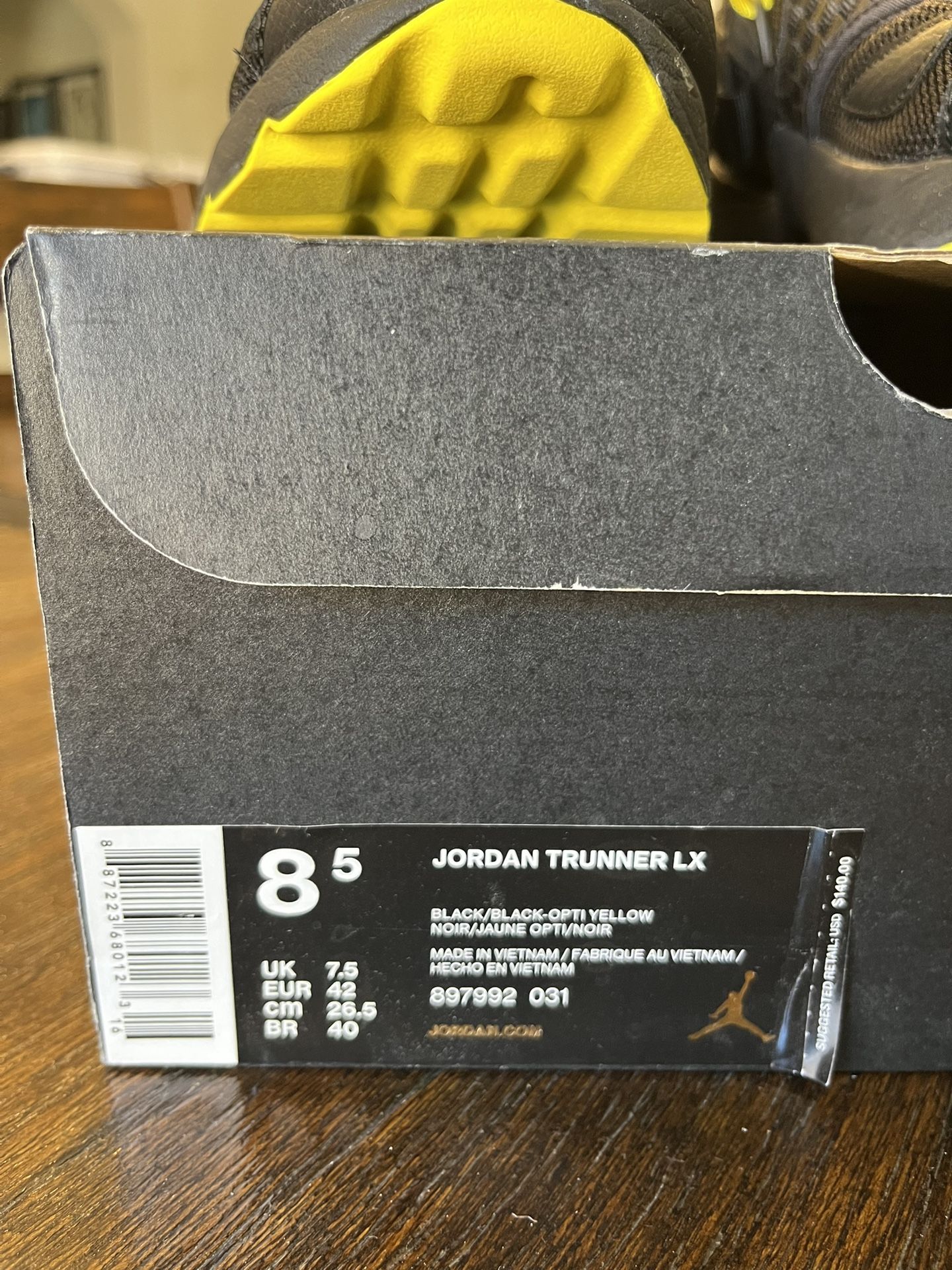 Jordan Trunner XL “Thunder”