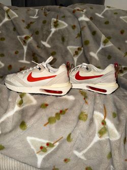 Womens Nike Air Max size 8