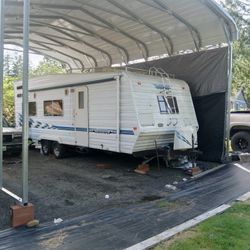 30ft Camp Trailer 
