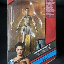 DC Comics Wonder Woman.  Mattel Multiverse Action Figurine