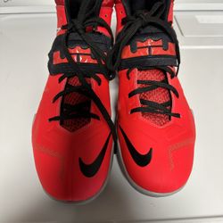 Le Brons J 