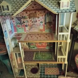 Barbie Dream House 