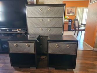 Chest and 2 night Stand
