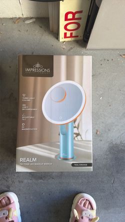 Vanity light
