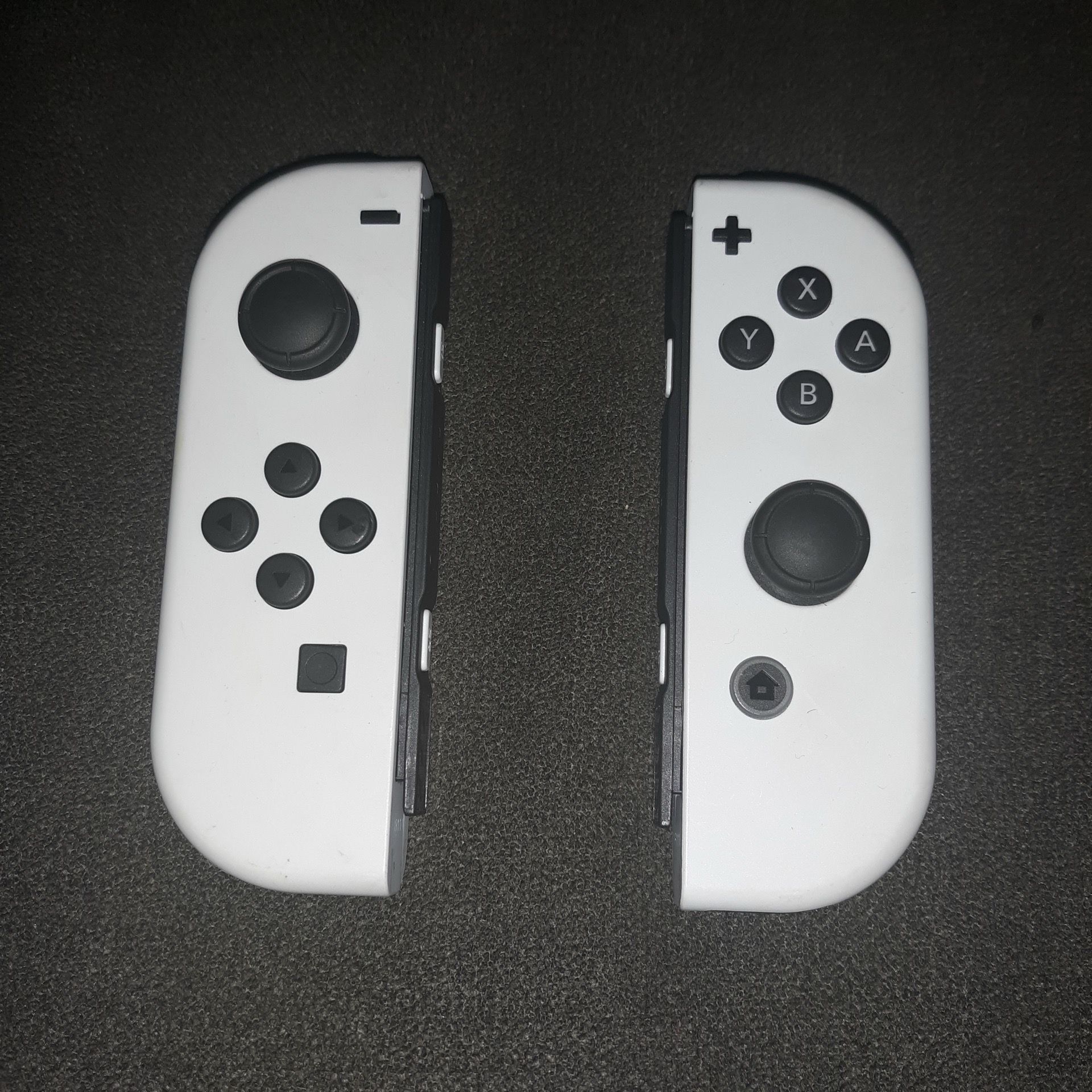 White Nintendo switch joy cons