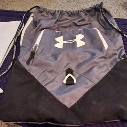 Like New UNDER ARMOUR DTAWSTRING NYLON BACKPACK MAKE OFFER