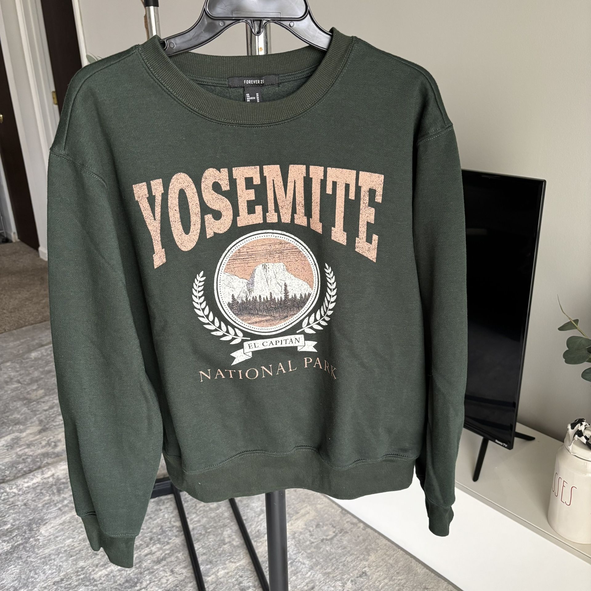 F21 Women's Yosemite National Park Green Sweatshirt