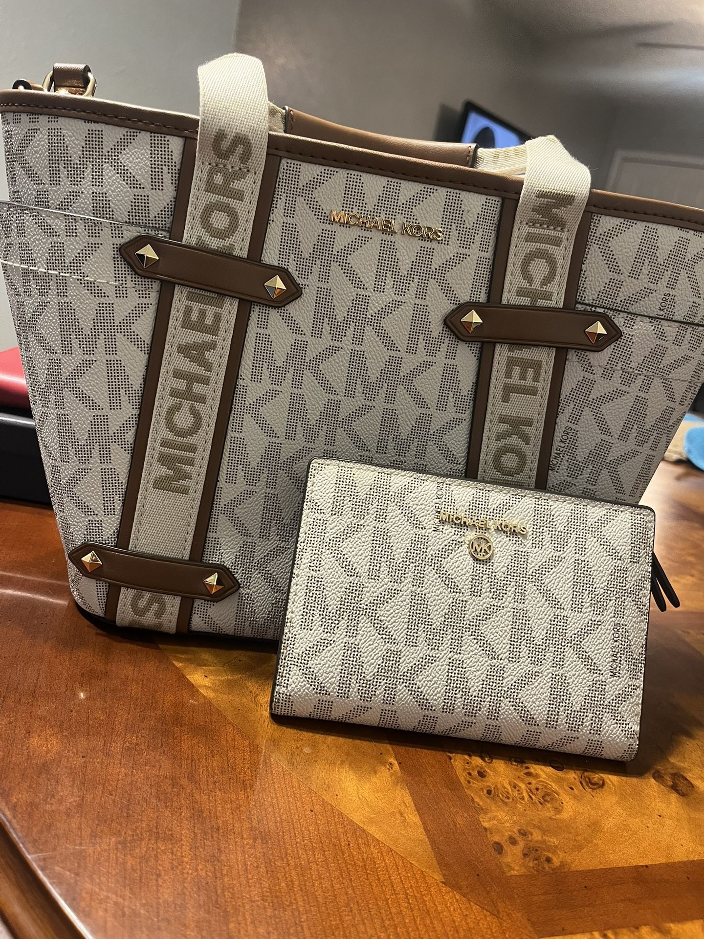 Mk & Wallet 
